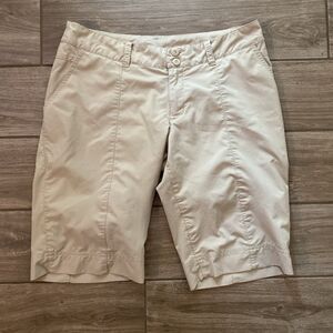 Patagonia Womens Skyline Traveler Hiking Long Shorts Size 8